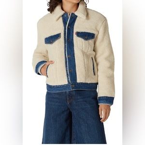 Levi’s Sherpa Trucker Jacket (XS)
